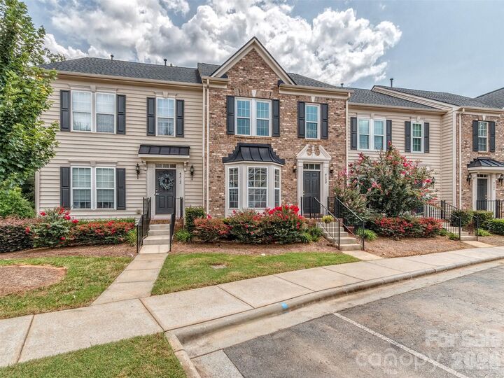 Property Photo:  4308 Park South Station Boulevard  NC 28210 