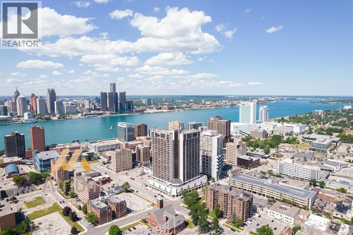 Property Photo:  150 Park Street 1802  ON N9A 7A2 
