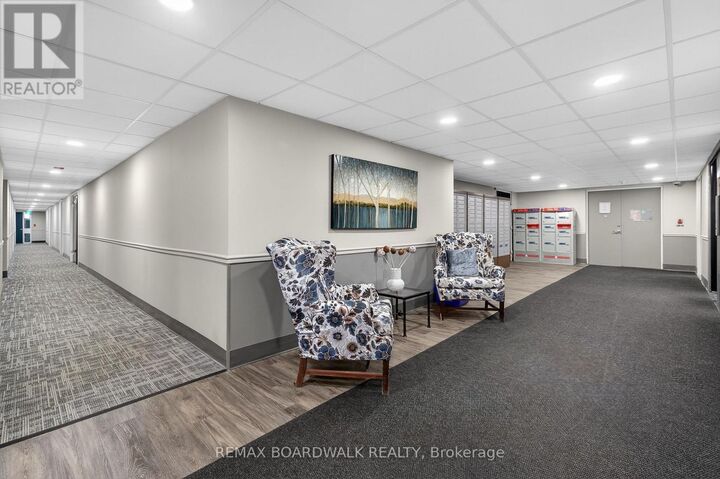 Property Photo:  1356 Meadowlands Drive East 407  ON K2E 6K6 
