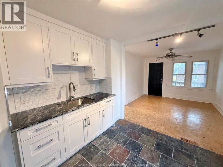 Property Photo:  837 Louis Avenue Upper  ON N8A 1X4 