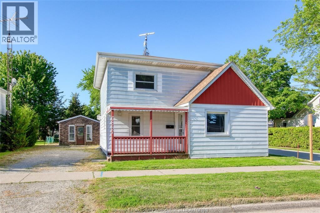 Property Photo:  6887 Tecumseh  ON N0R 1N0 