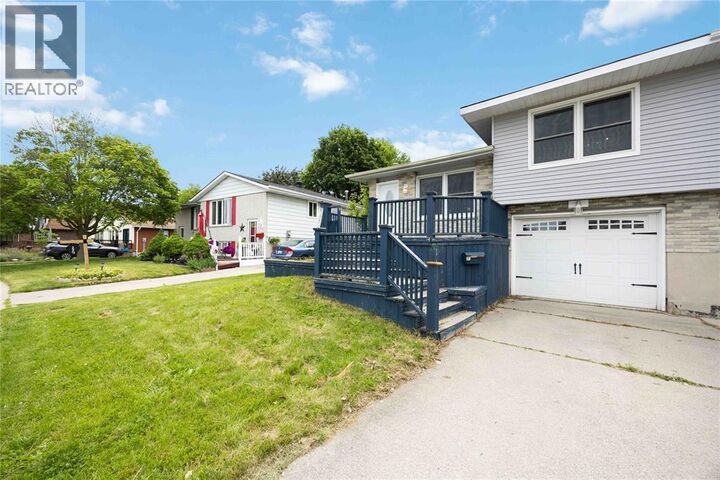 Property Photo: 226 Trudeau Drive ON N7S 4K6