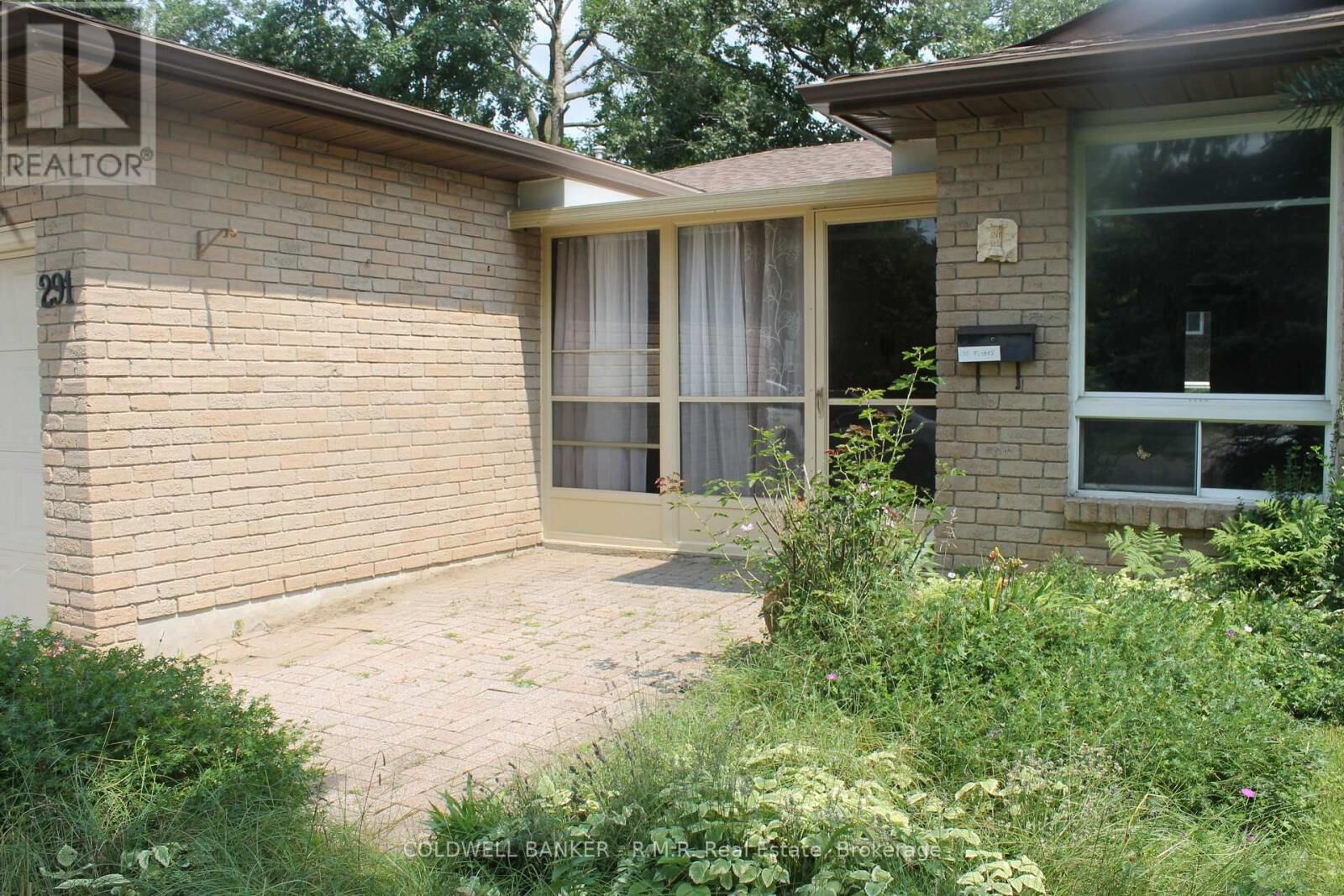 Property Photo: 291 Anne Street North ON L4N 4Y1