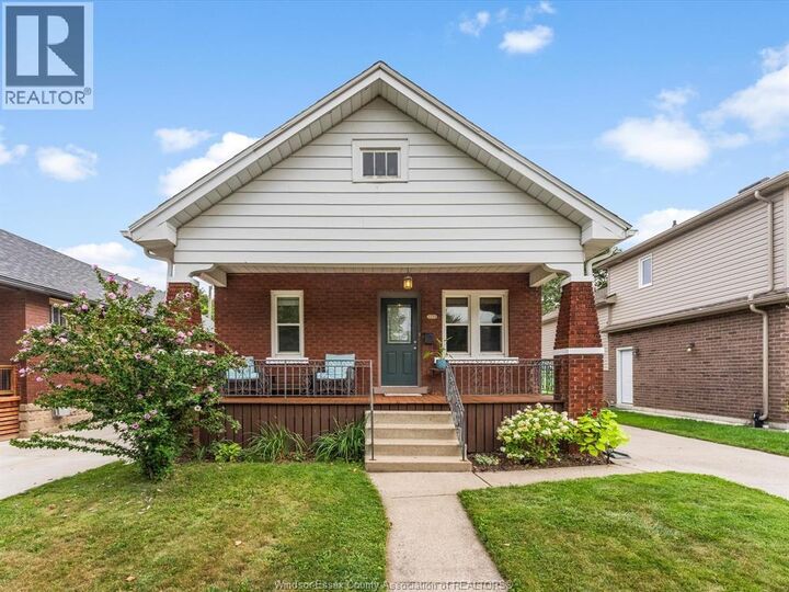 Property Photo:  2220 Lincoln Road  ON N8W 2R2 