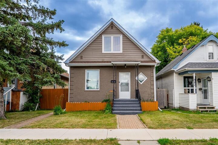 860 Mountain Avenue — photo 1