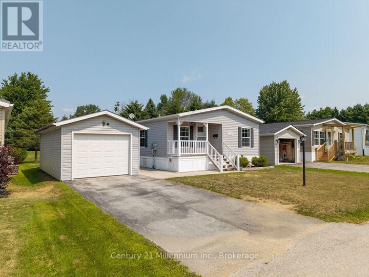 110 Rosewood Drive — photo 1