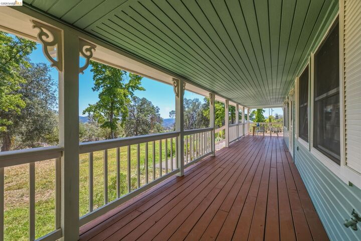 Property Photo: 17732 Saddle Dr CA 95379