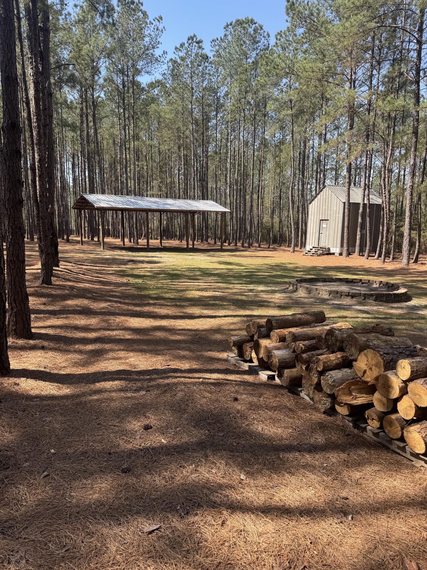 Property Photo: 260 S Planters Drive FL 32567