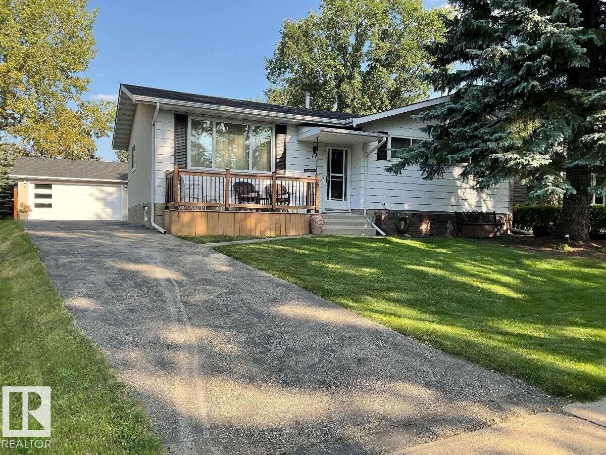 Property Photo: 74 Greystone Crescent AB T8A 3E6