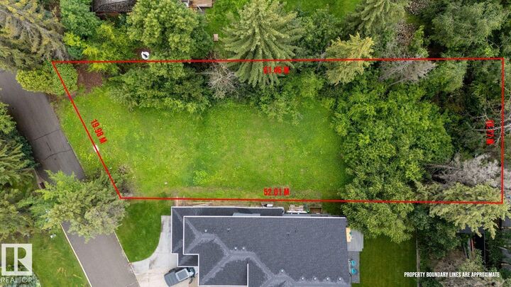 Property Photo:  2 Garden Place  AB T8N 1B5 