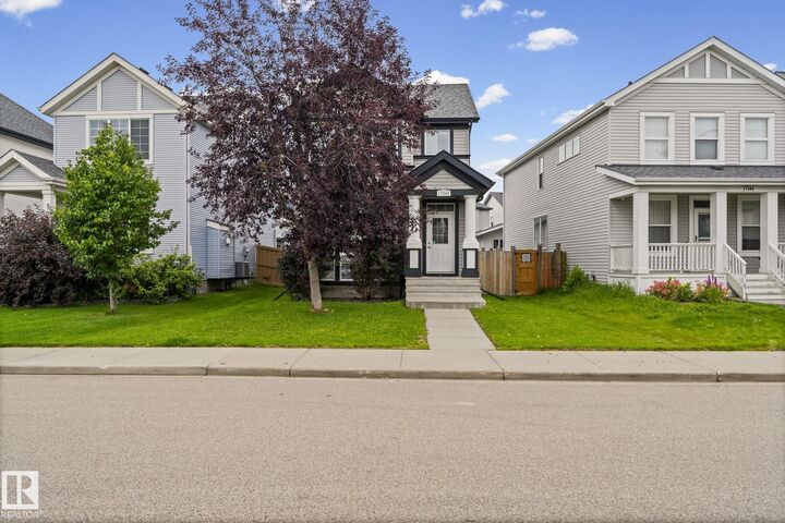 Property Photo:  17540 58 Street NW  AB T5Y 0T7 