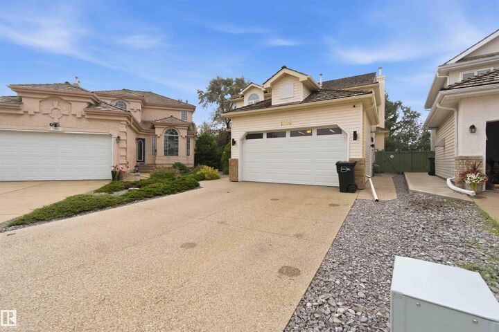 Property Photo: 1080 Wedgewood Boulevard NW AB T6M 2L6