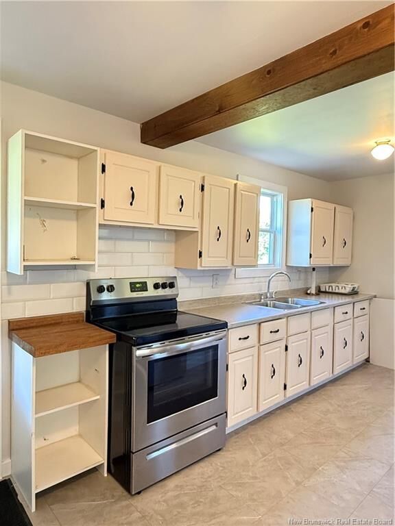 Property Photo:  6 Alcorn Drive  NB E9B 1N8 