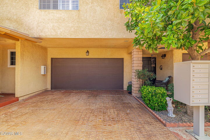 Property Photo: 39203 W 10th Street CA 93551