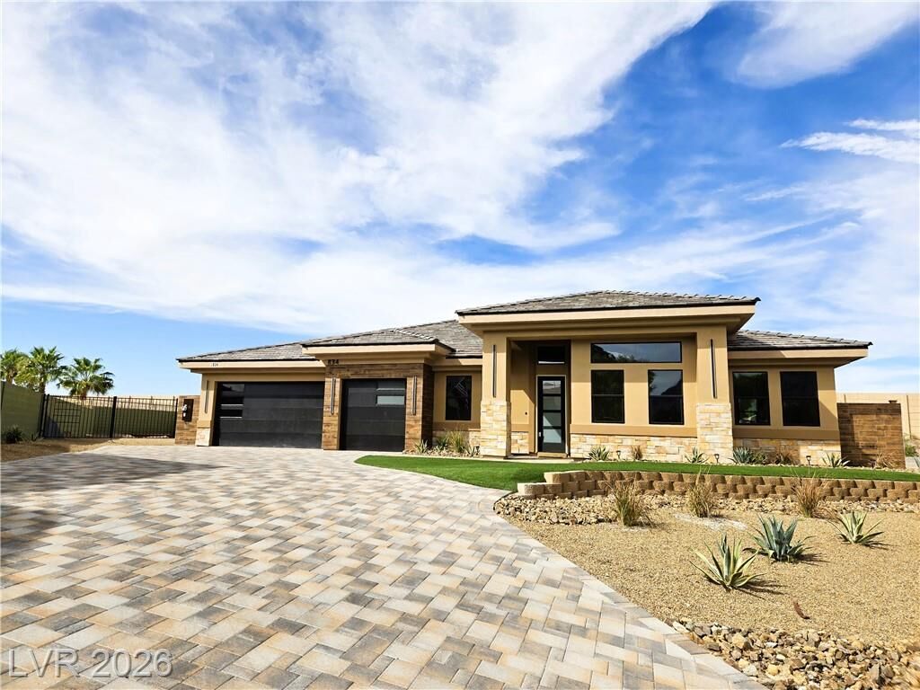 Property Photo:  834 Waterloo Drive  NV 89002 