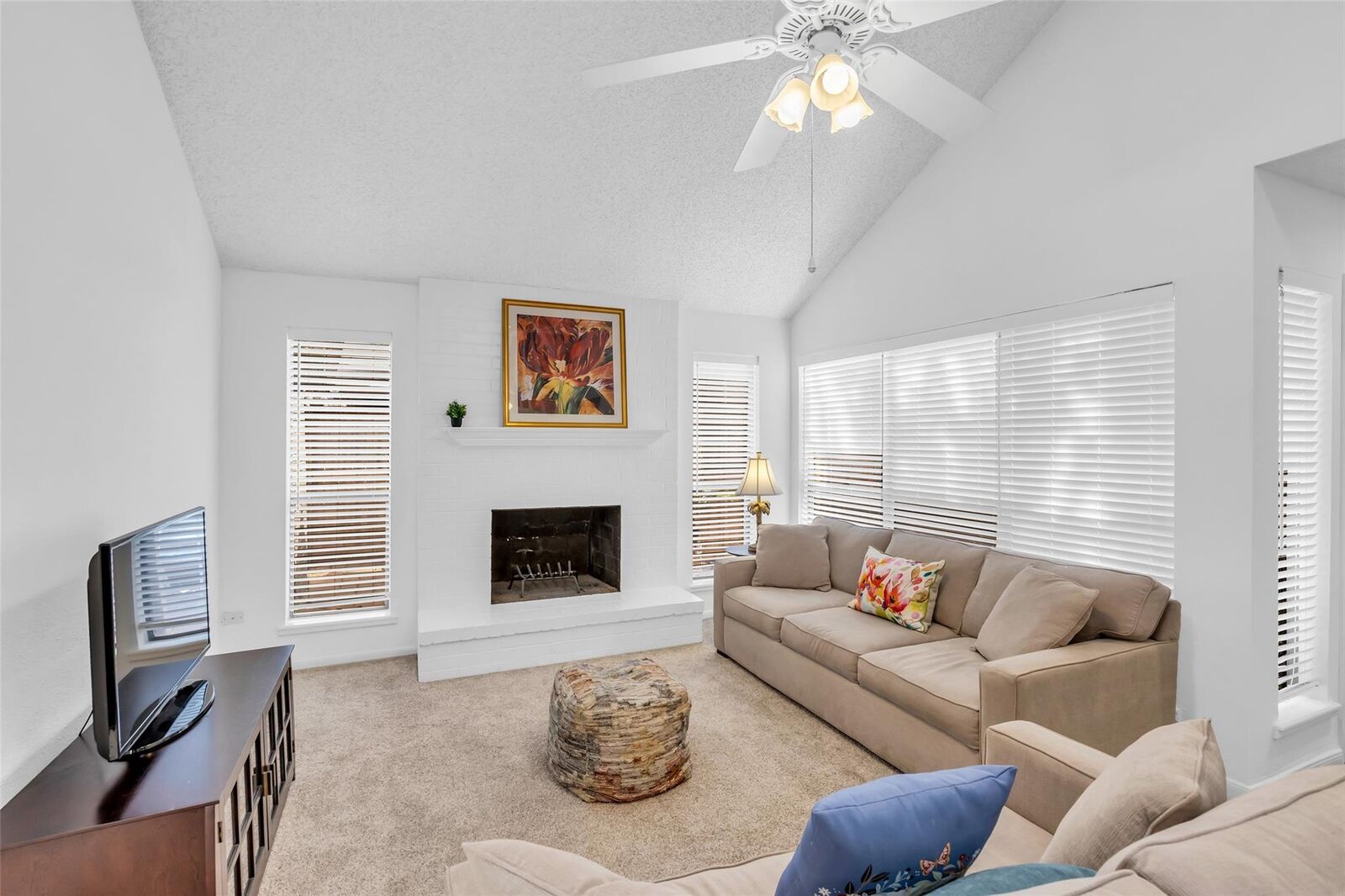 Property Photo:  13740 Hollowgreen Drive 605  TX 77082 