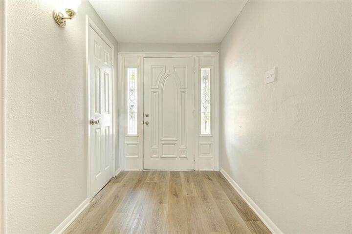 Property Photo:  2537 N 21st Avenue N  TX 77590 