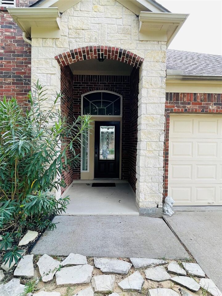 Property Photo:  4702 Sedgewood Drive  TX 77471 
