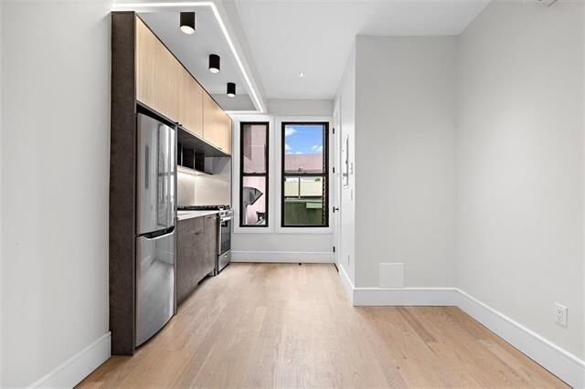 Property Photo: 542 Newark Ave 2L NJ 07306