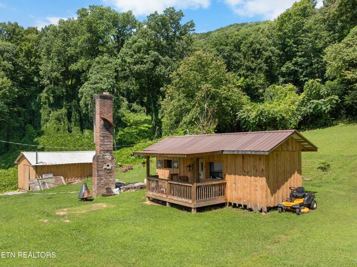 Property Photo:  212 Sunshine Circle  TN 37766 