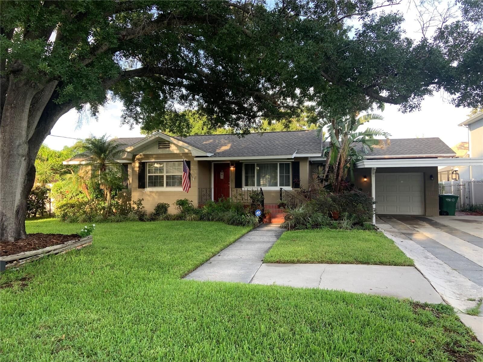 Property Photo: 311 N Gomez Avenue FL 33609