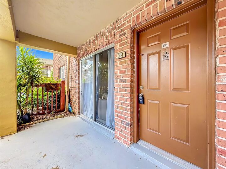 Property Photo: 476 Banyon Tree Circle 104 FL 32751