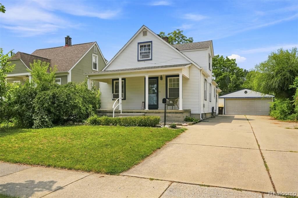 Property Photo:  2234 Grange Road  MI 48183 2210 