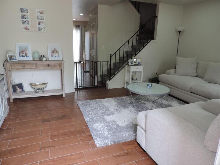 Property Photo: 29011 Scarborough Dr Drive MI 48088
