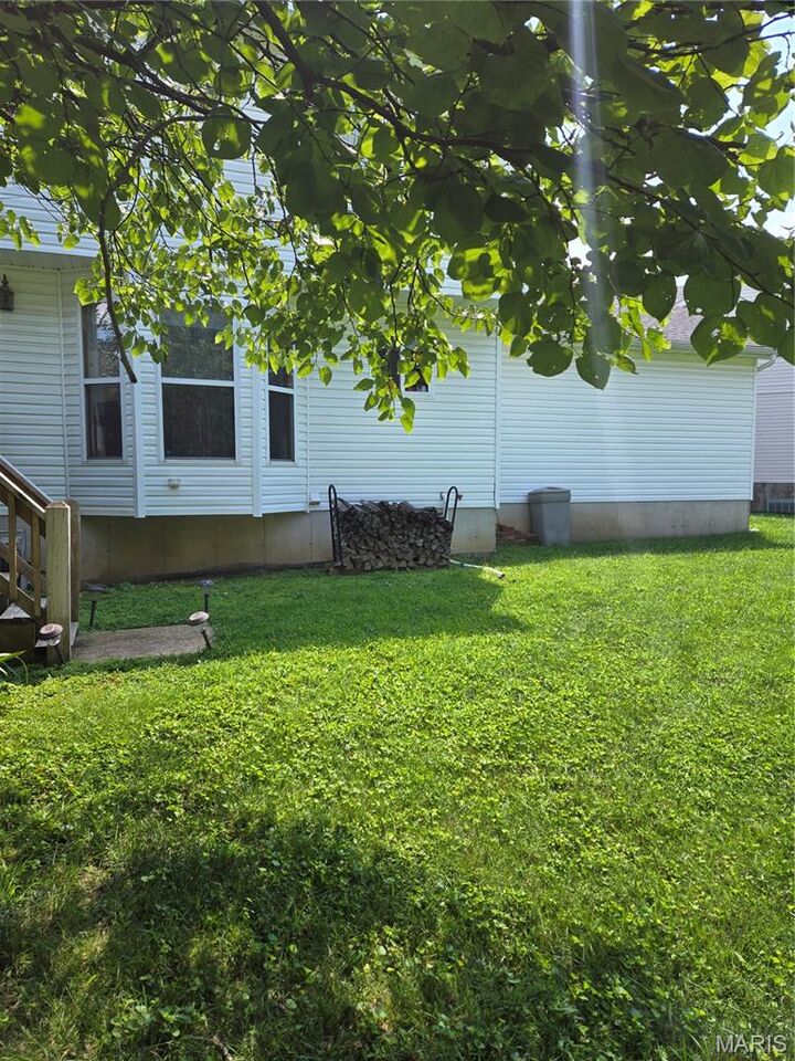 Property Photo:  609 Tesson Park Court  MO 63042 