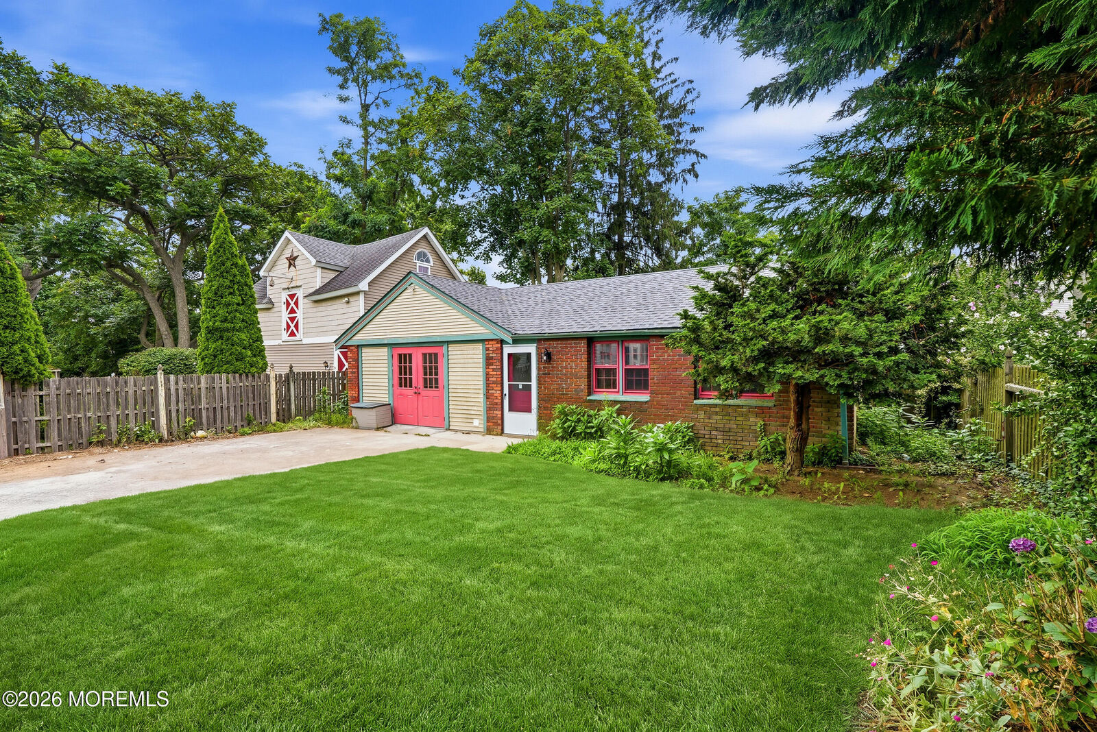 Property Photo: