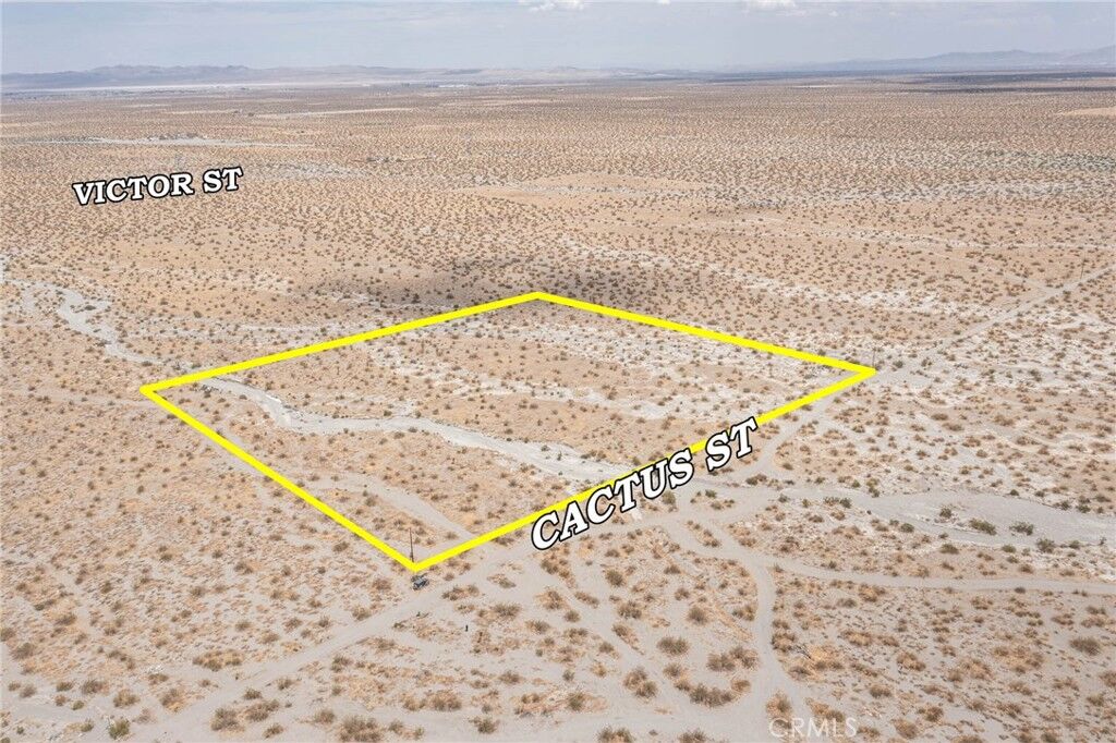 Property Photo: 31001214 Cactus Road CA 92372