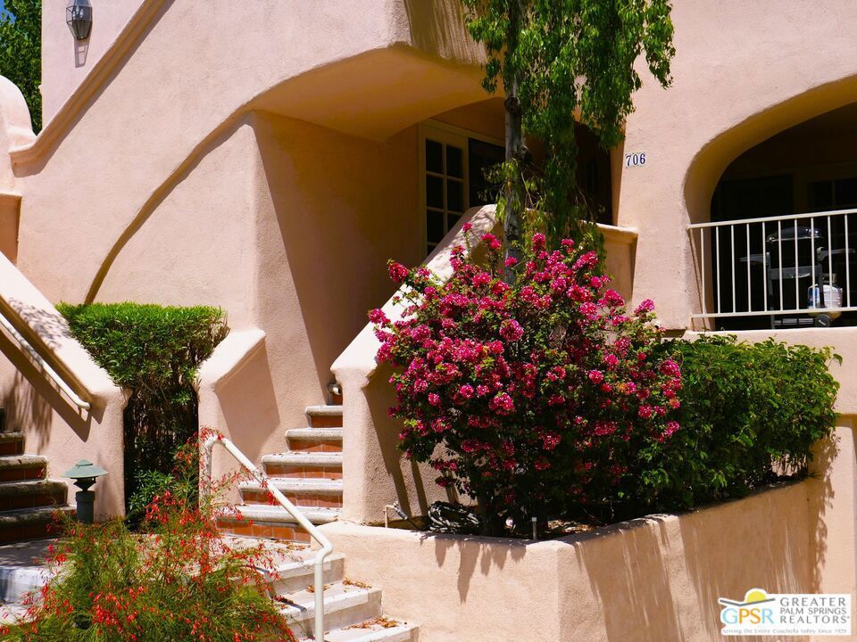 Property Photo:  500 E Amado Road 706  CA 92262 