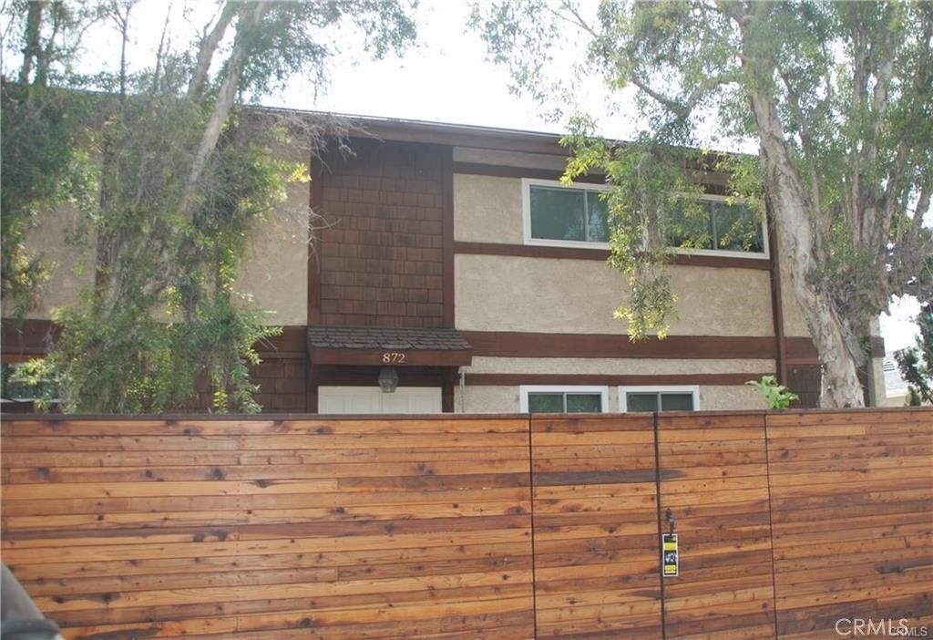 Property Photo:  872 Lucile Avenue A  CA 90026 