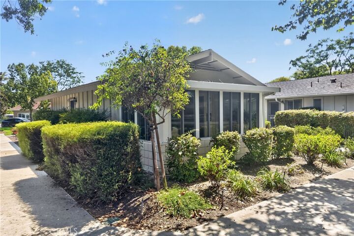 Property Photo:  554 Avenida Sevilla  CA 92637 