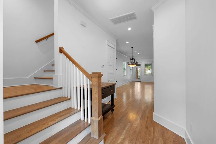 Property Photo:  120B Lincoln Ct  TN 37205 