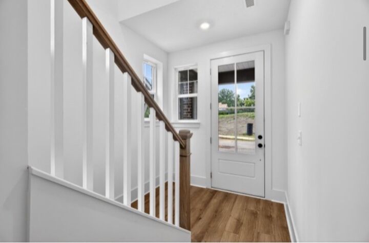 Property Photo:  120 Honeywine St  TN 37206 