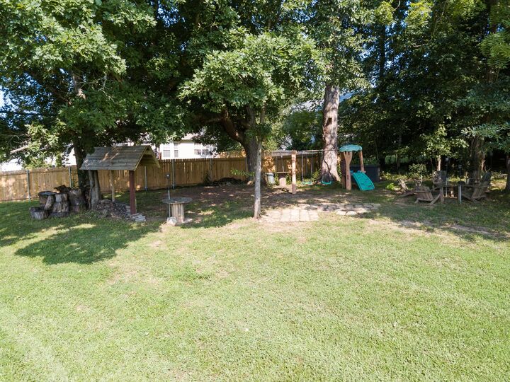 Property Photo: 736 Forrest Cove Ct TN 37040