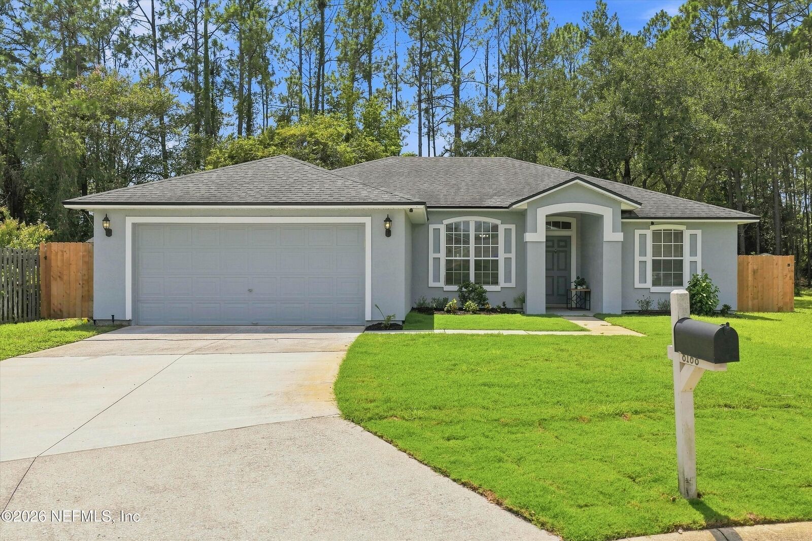 Property Photo:  8168 Leafcrest Drive  FL 32244 