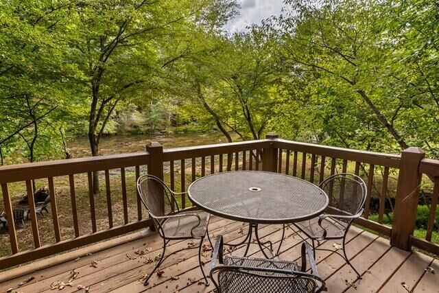 Property Photo: 110 Novena Court GA 30540