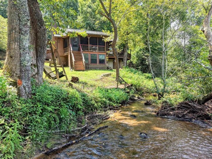 Property Photo: 7429 Cassie Lane GA 30546