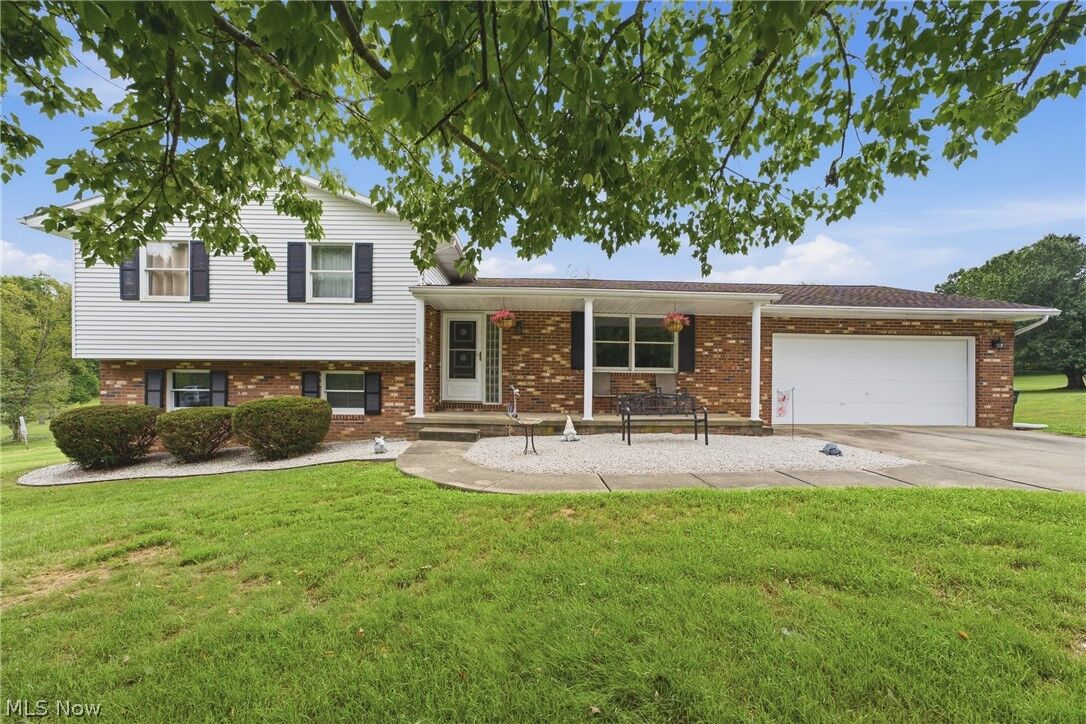 Property Photo: 10811 Buehler Road NE OH 44612
