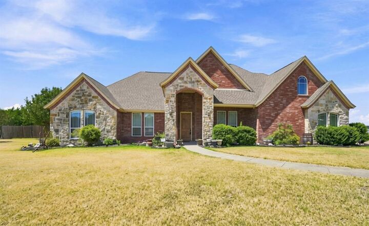 Property Photo:  429 Rugged Drive  TX 75154 