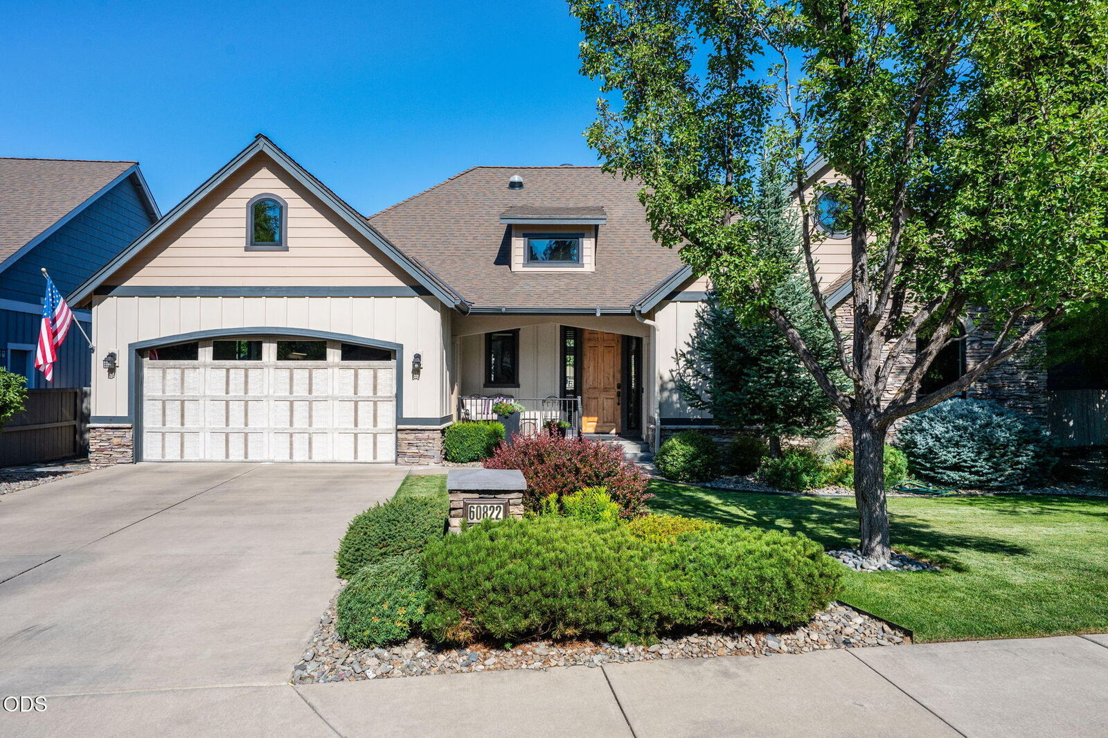 Property Photo:  60822 Cobblestone Place  OR 97702 