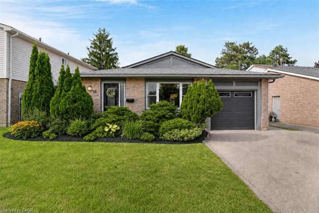 Property Photo:  18 Bismark Drive  ON N1S 4G1 