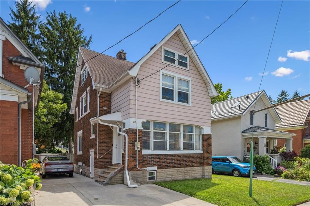 Property Photo:  147 Shanley Street Main Floor  ON N2H 5P4 