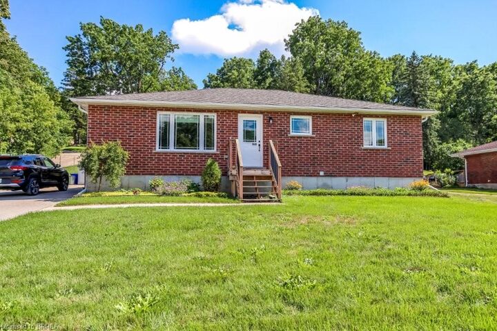Property Photo: 584616 Beachville Road ON N0J 1A0