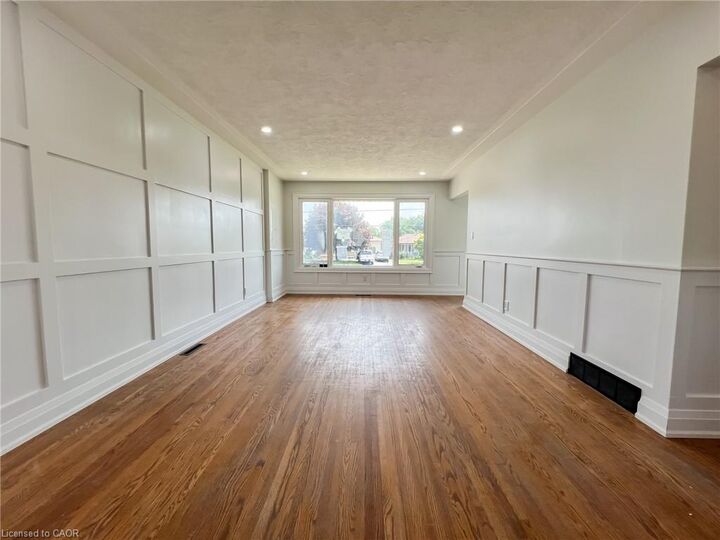 Property Photo:  934 Upper Ottawa Street 1  ON L8T 3V7 