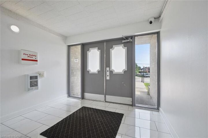 Property Photo:  6 Walton Avenue 107  ON N2C 2B5 