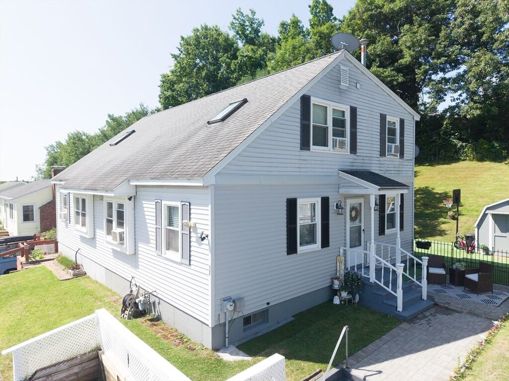 Property Photo: 37 Parsons Hill Dr B MA 01603