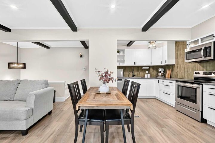Property Photo:  11010 Bonaventure Drive SE 1702  AB T2J 3A8 